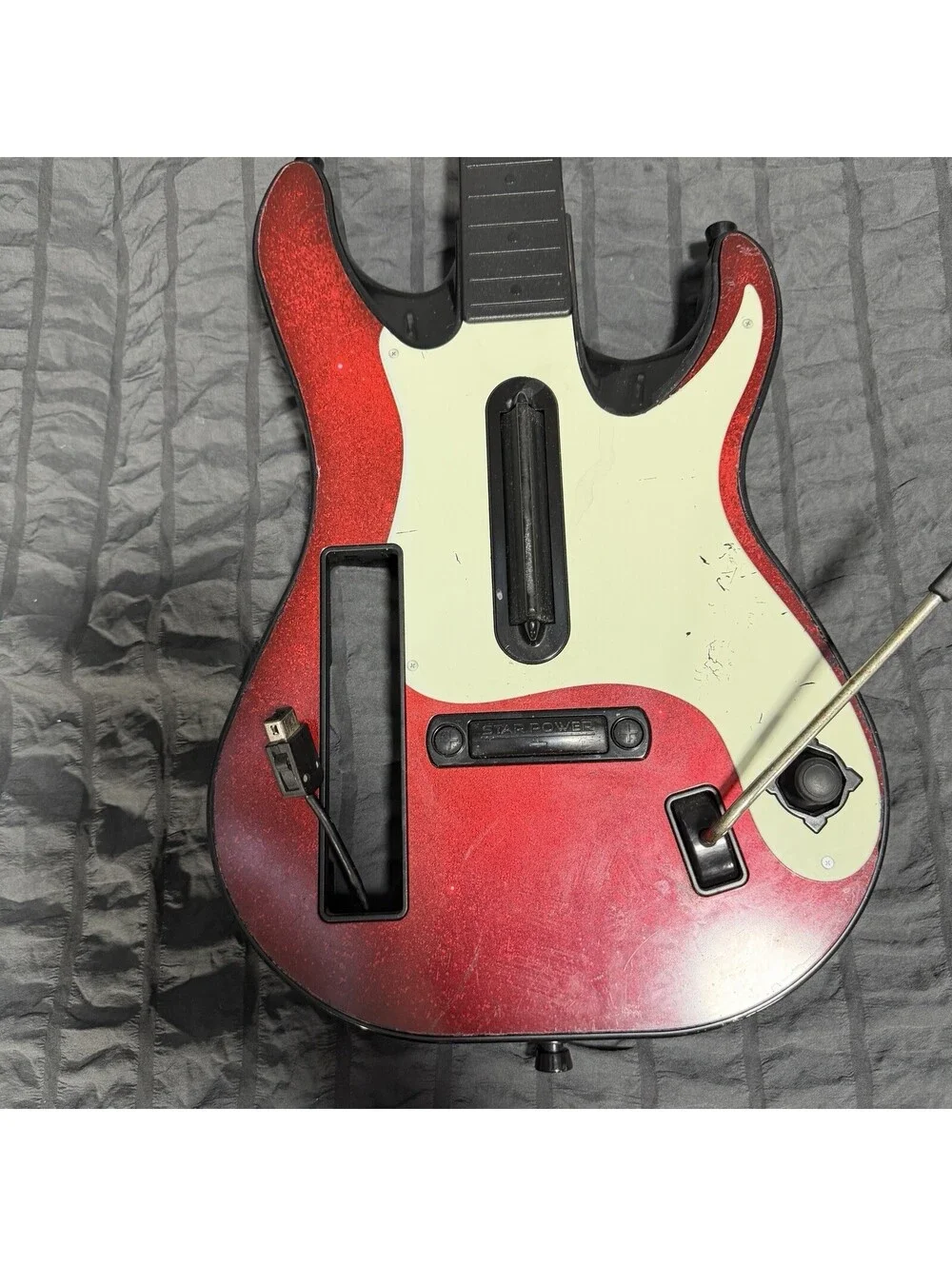Nintendo Wii Guitar Hero Wireless Controller 95911.805 Red